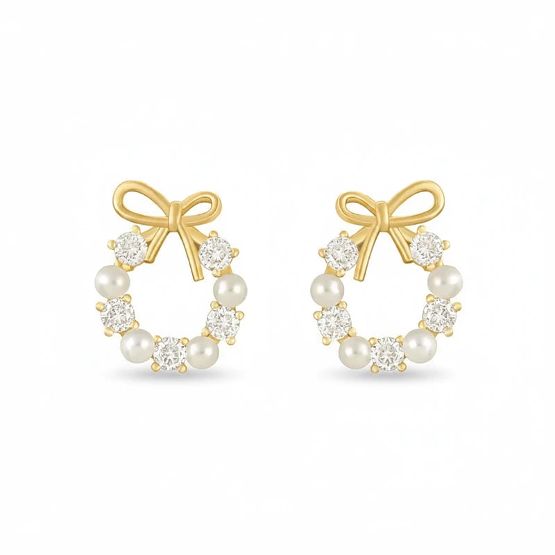 Boucles d'oreilles perles Éloïse, la paire sur fond blanc