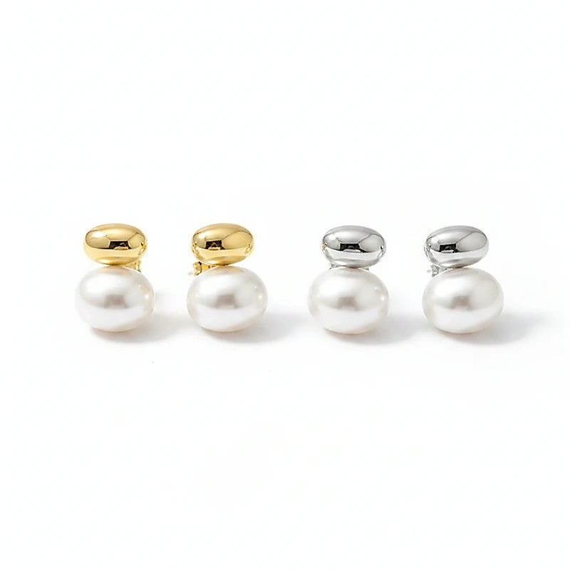 Boucles d'oreilles perles Noémie, la paire sur fond blanc
